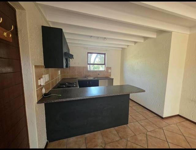 2 BEDROOM PROPERTY TO RENT IN SUNNINGHILL